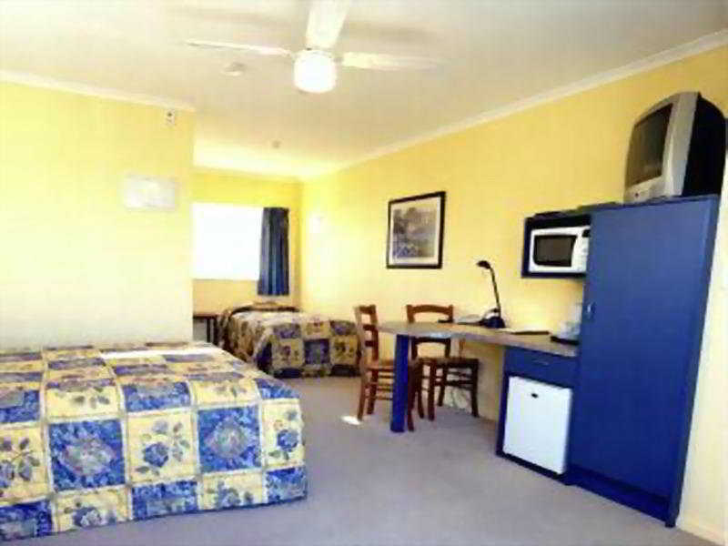 باراباراومو Elliotts Kapiti Coast Motor Lodge المظهر الخارجي الصورة