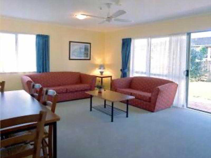 باراباراومو Elliotts Kapiti Coast Motor Lodge المظهر الخارجي الصورة